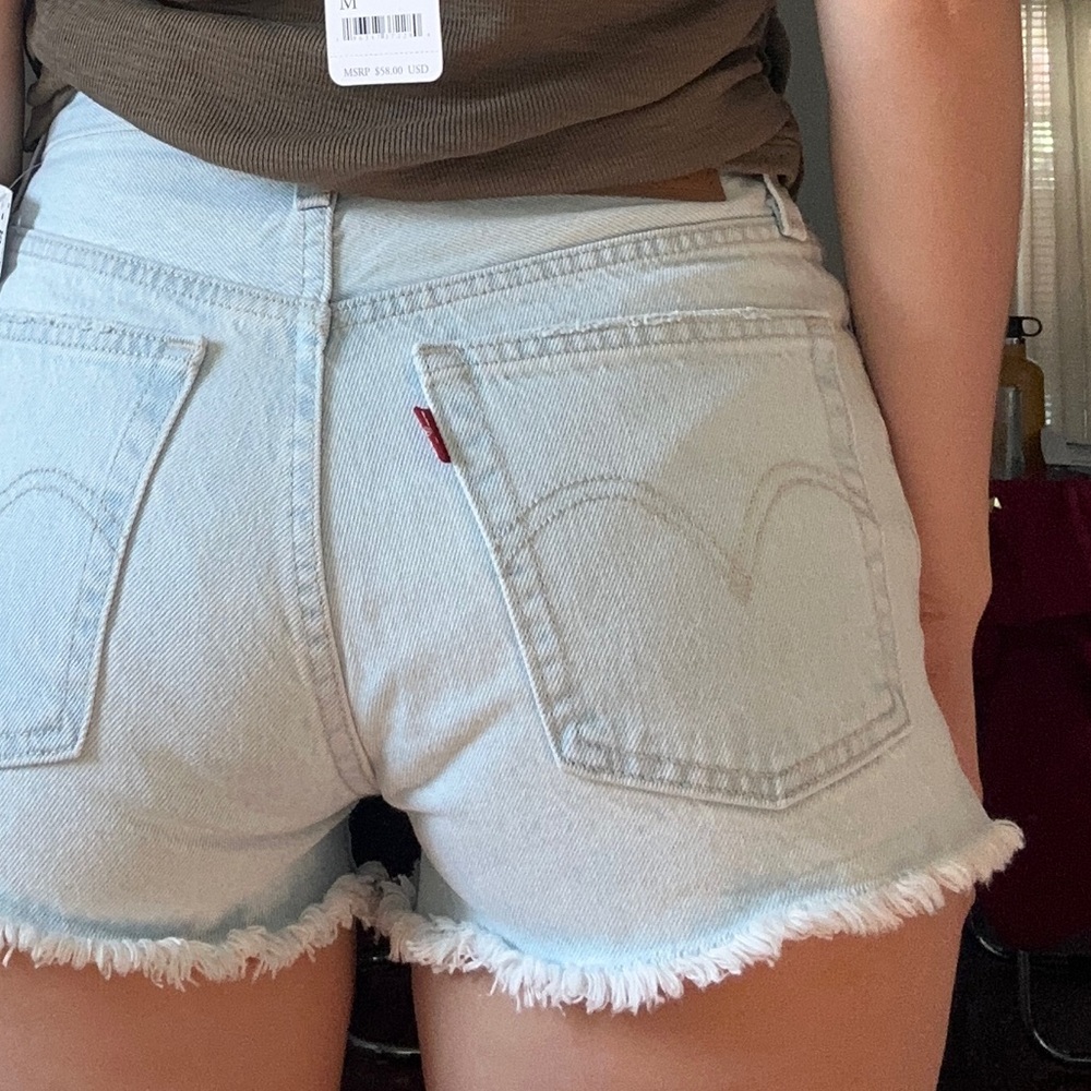 NWT 501 Levi’s High Rise Shorts - Picture 4 of 8